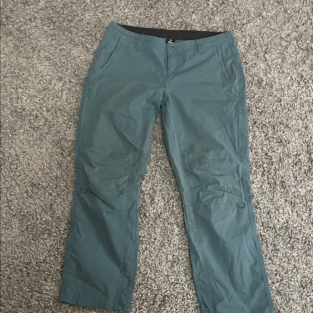 Women’s Kuhl Active Cargo Pants. Sz 14. Teal Color, Almost New